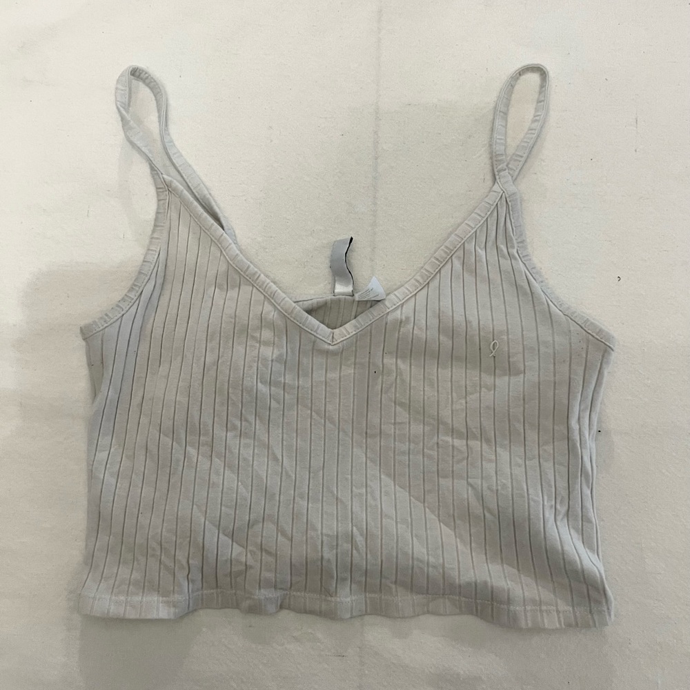 White ribbed cropped tank top